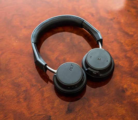 Plantronics BackBeat 505 Bluetooth Kulaklık İncelemesi Plantronics BackBeat 505